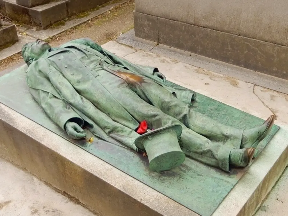 Tombe de Victor Noir