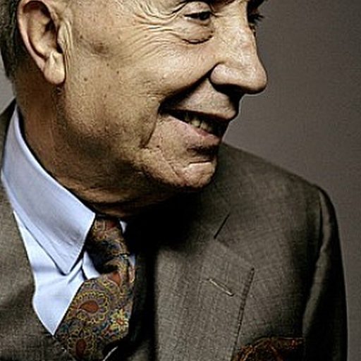Portrait de Marc FUMAROLI