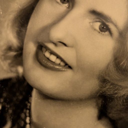 Portrait de Mireille ALBRECHT